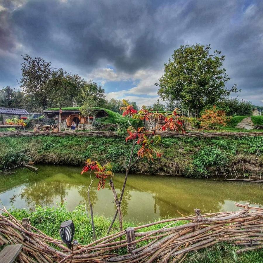 Valea Celor Doisprezece Otel Piriu Dobreni Dış mekan fotoğraf