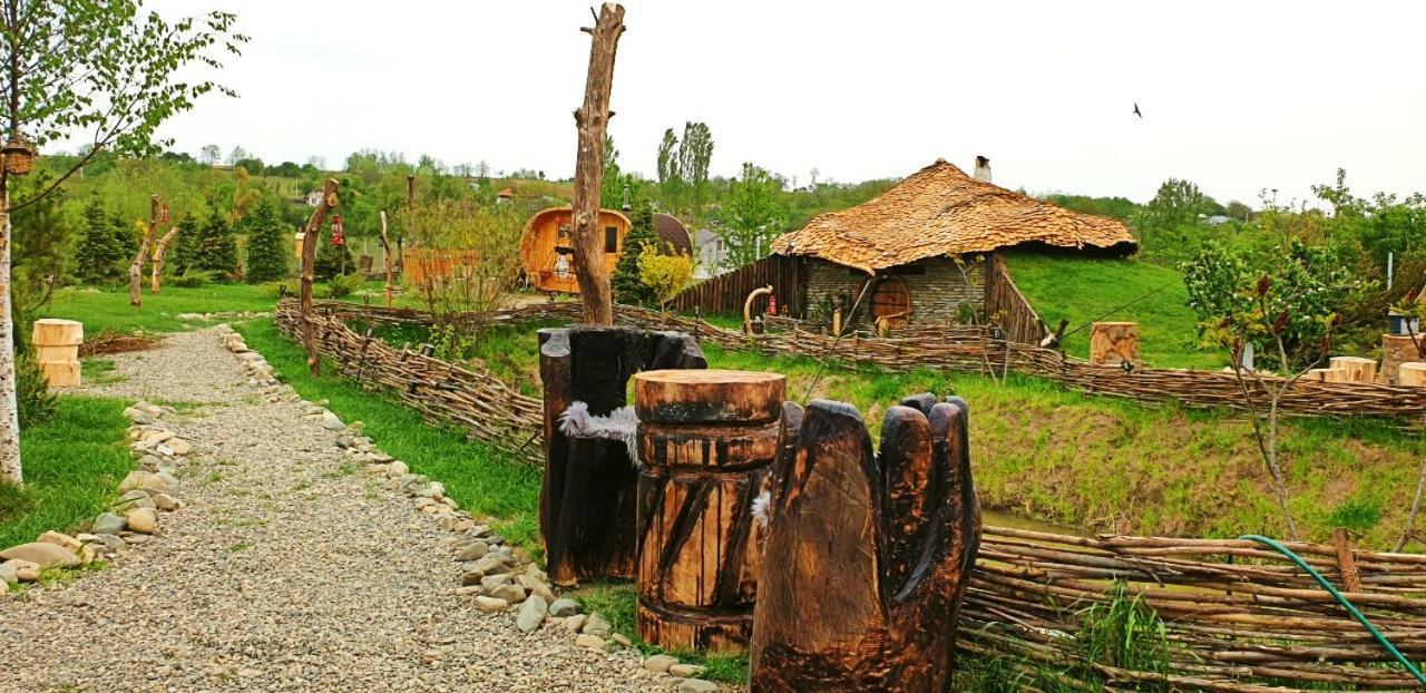 Valea Celor Doisprezece Otel Piriu Dobreni Dış mekan fotoğraf